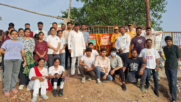 हाथीघाट पर स्थापित हुआ “अर्पण कलश”, 560 किलो प्लास्टिक कचरा रीसाइक्लिंग के लिए भेजा